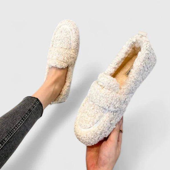 Women’s Fleece-Lined Slippers