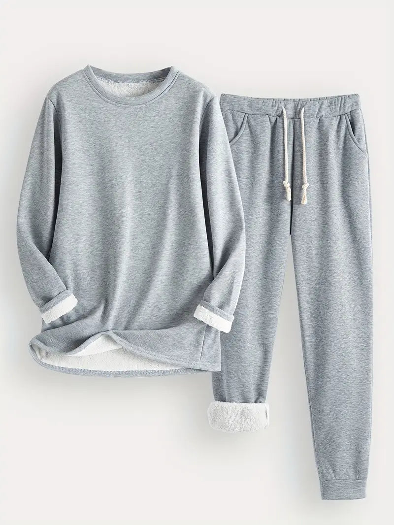 Relaxed Lounge Set