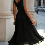 Women's Sleeveless Pleated Flared Midi Dress